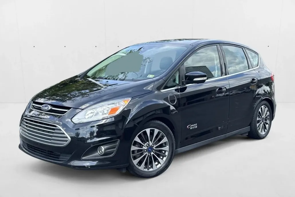 2017 Ford C-Max Energi Titanium photo 1