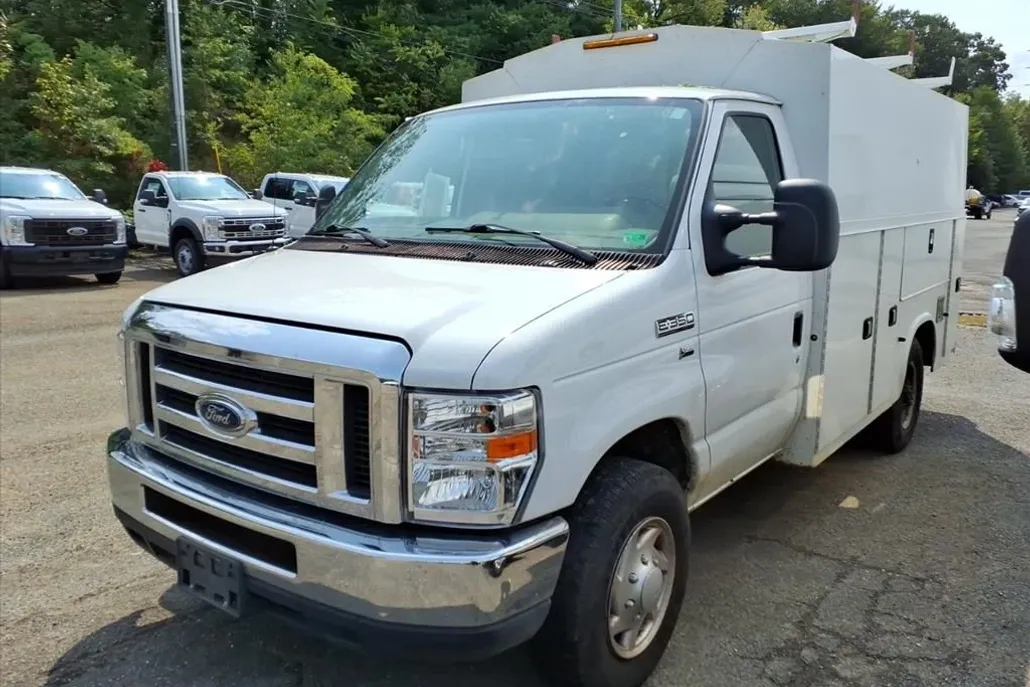 2019 Ford E-350 Base photo 1