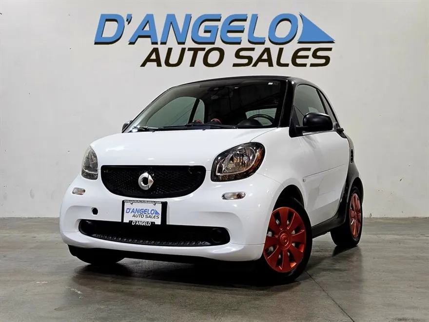 2017 Smart Fortwo photo 1