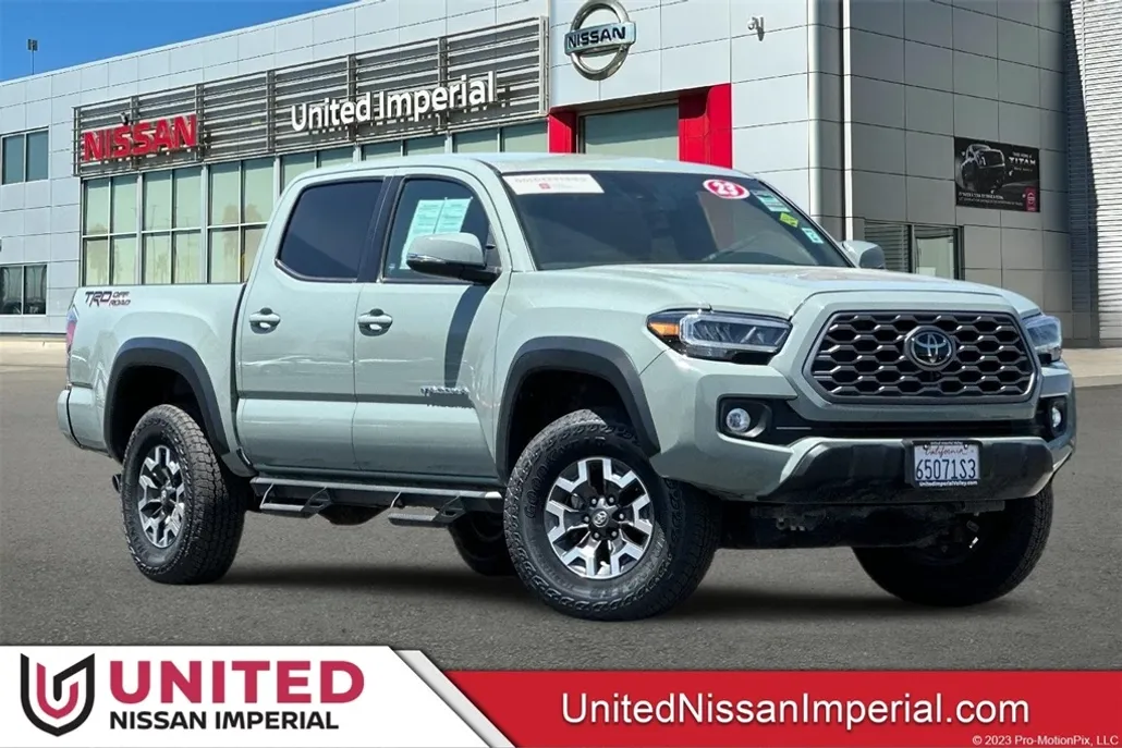 2023 Toyota Tacoma TRD Off-Road V6 photo 1