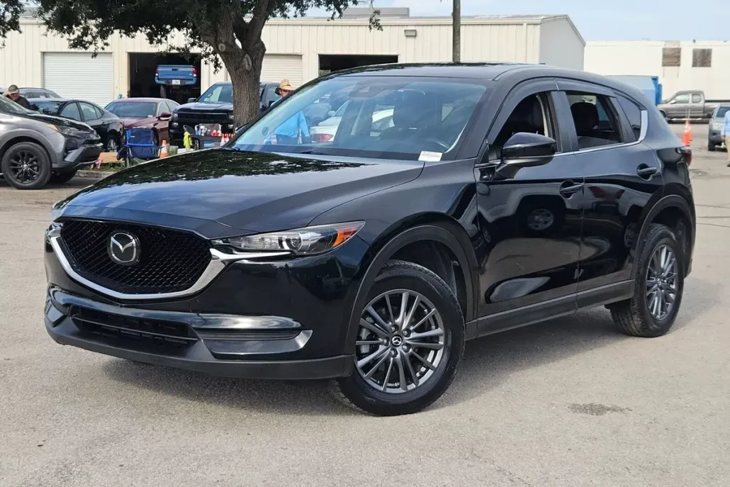 2021 Mazda CX-5 Touring photo 1