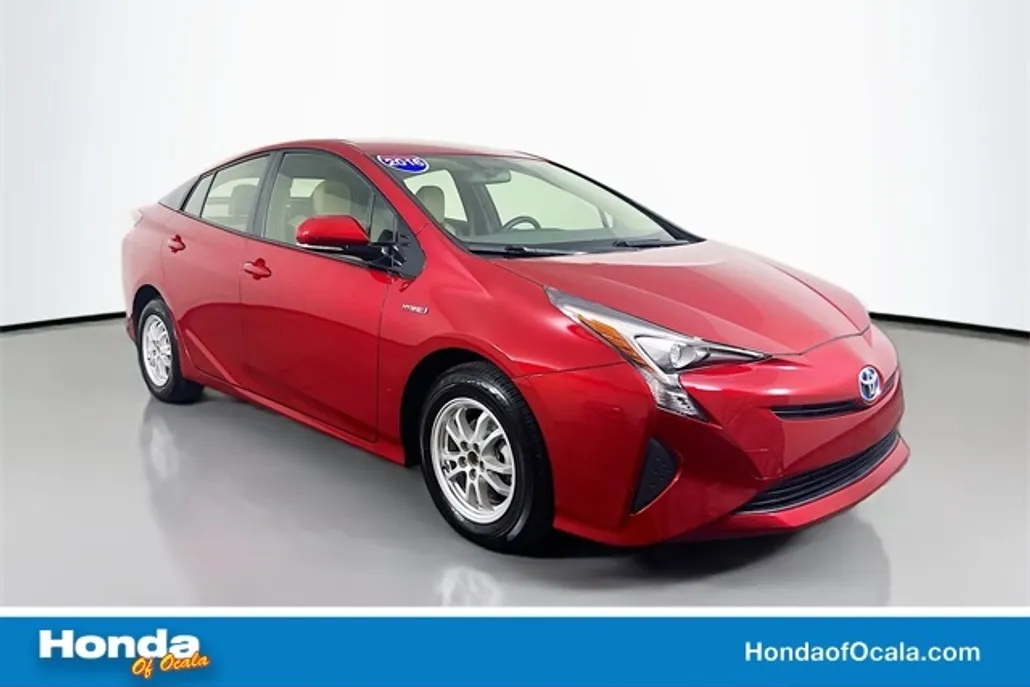 2016 Toyota Prius Two Eco photo 1