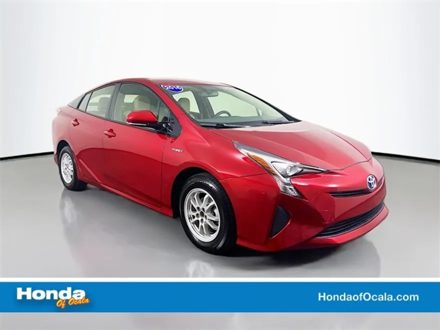 2016 Toyota Prius Two Eco photo 1