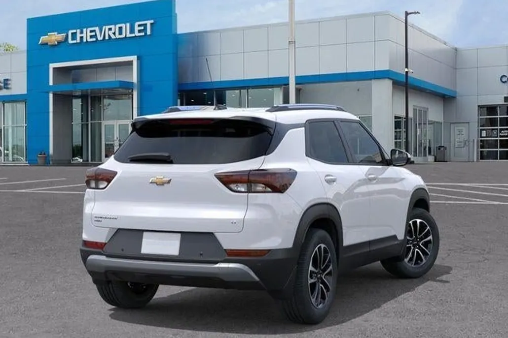2026 Chevrolet Trailblazer LT photo 1
