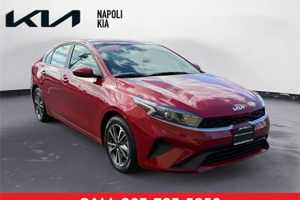 2022 Kia Forte LXS photo 1