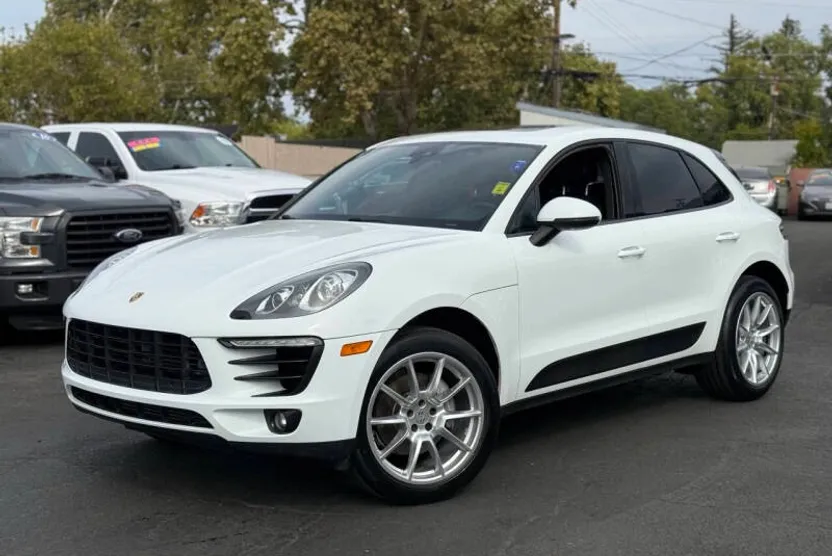 2018 Porsche Macan photo 1