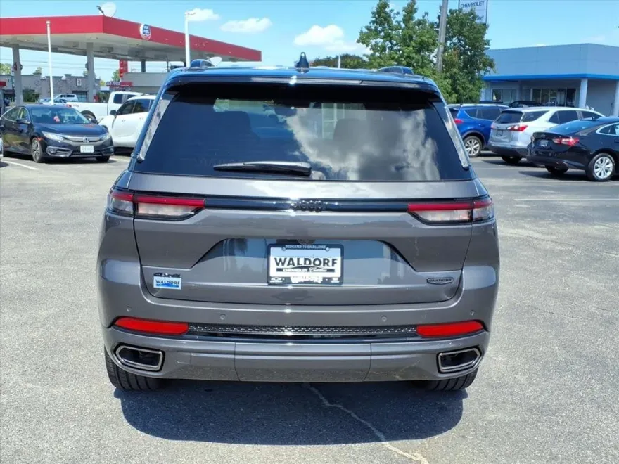2025 Jeep Grand Cherokee Summit photo 1