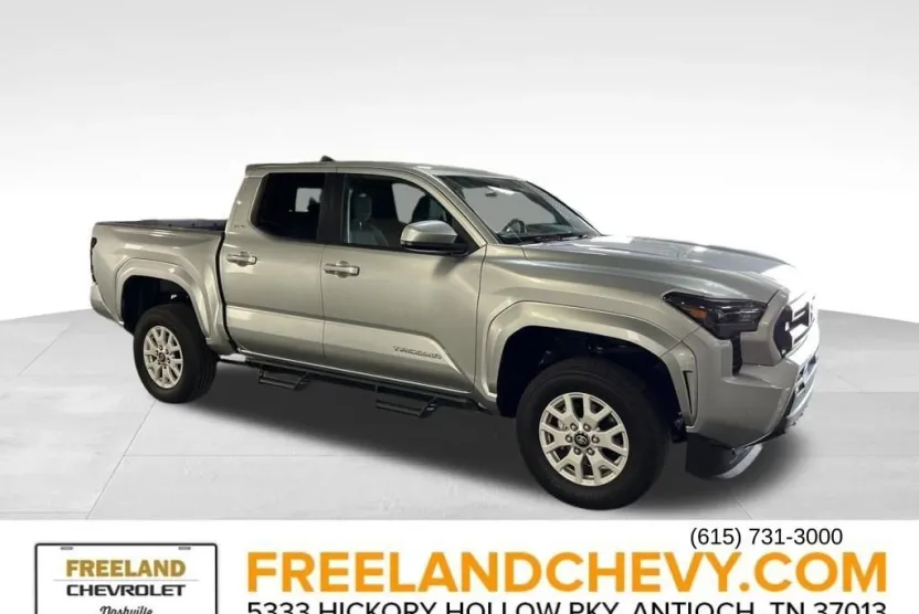 2024 Toyota Tacoma SR5 photo 1