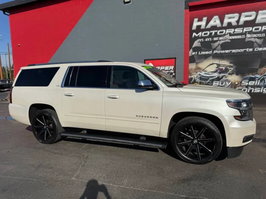 2015 Chevrolet Suburban LTZ photo 1