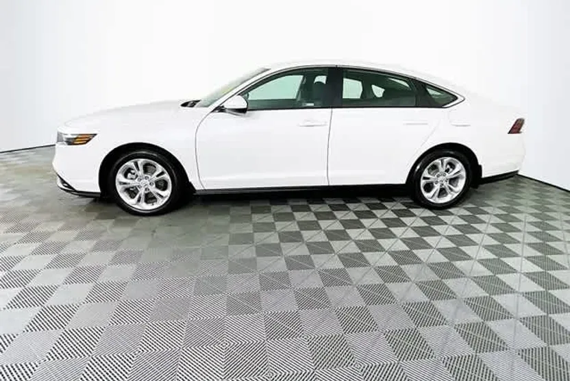2025 Honda Accord 1.5T LX photo 1