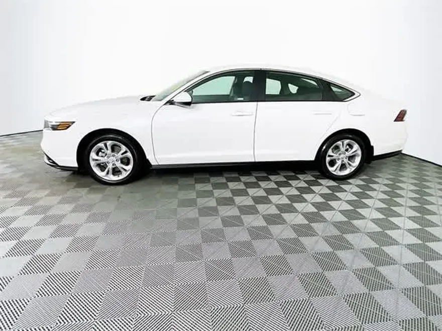 2025 Honda Accord 1.5T LX photo 1