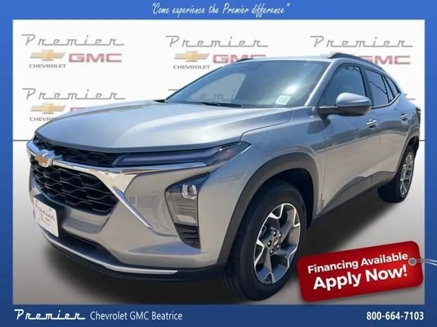 2025 Chevrolet Trax LT photo 1