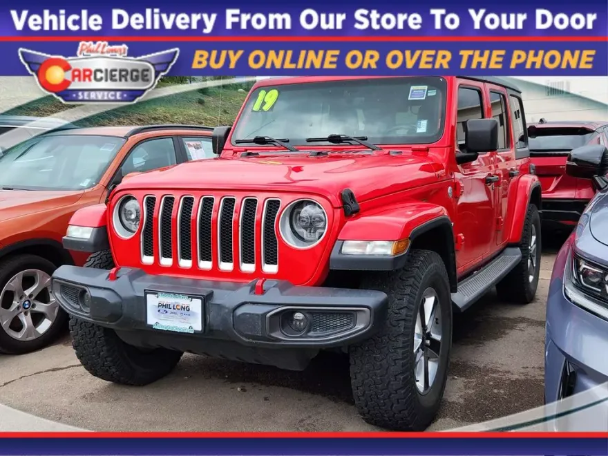 2019 Jeep Wrangler Unlimited Sahara photo 1