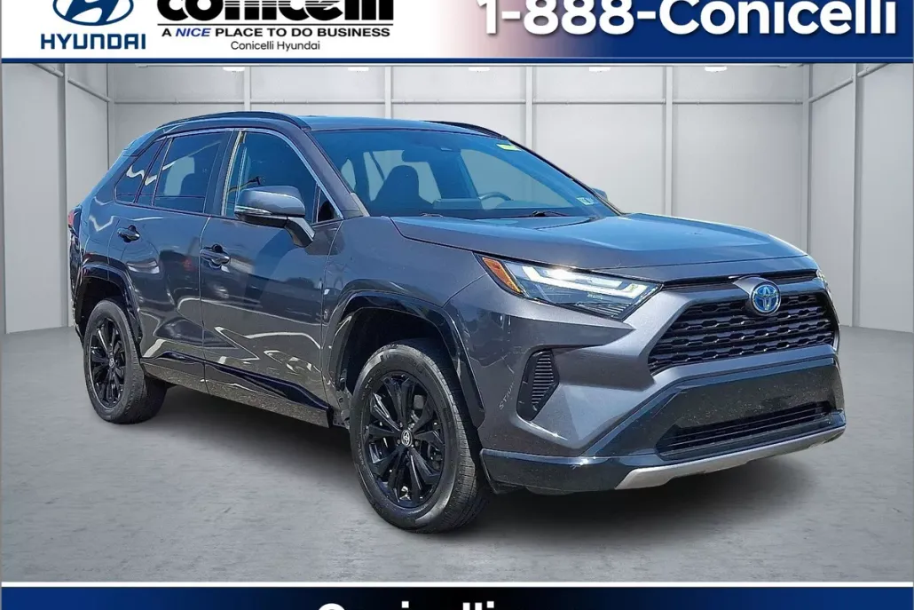 2022 Toyota RAV4 Hybrid SE photo 1