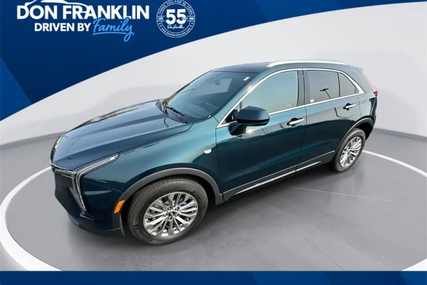2024 Cadillac XT4 Premium Luxury photo 1