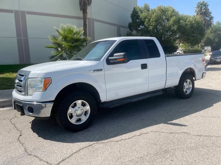 2012 Ford F-150 XLT photo 1