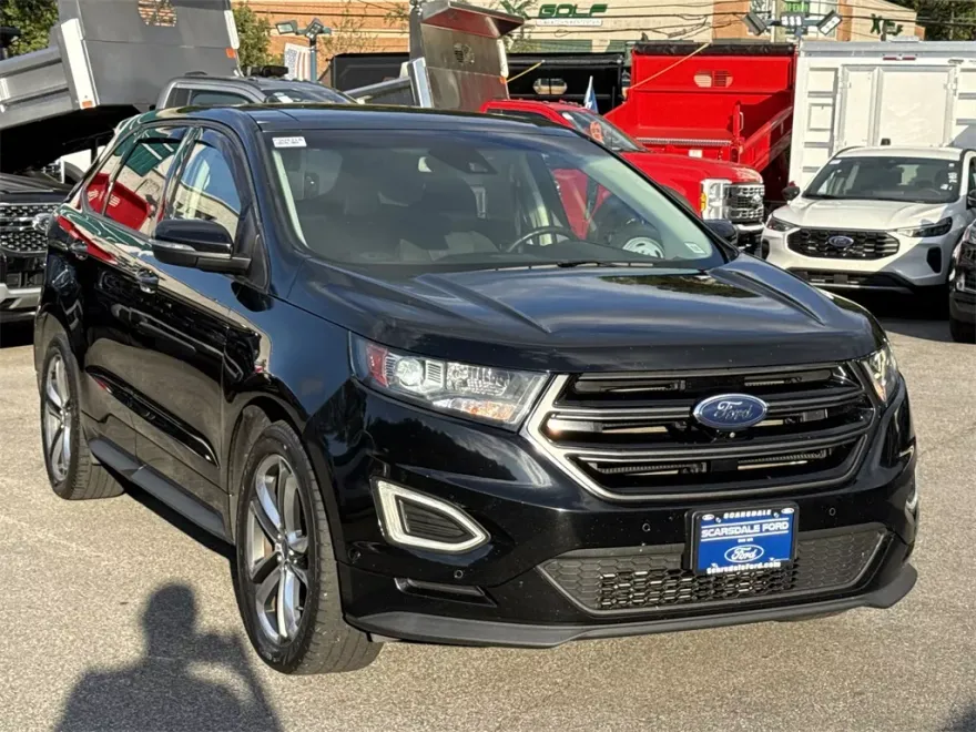 2018 Ford Edge Sport photo 1