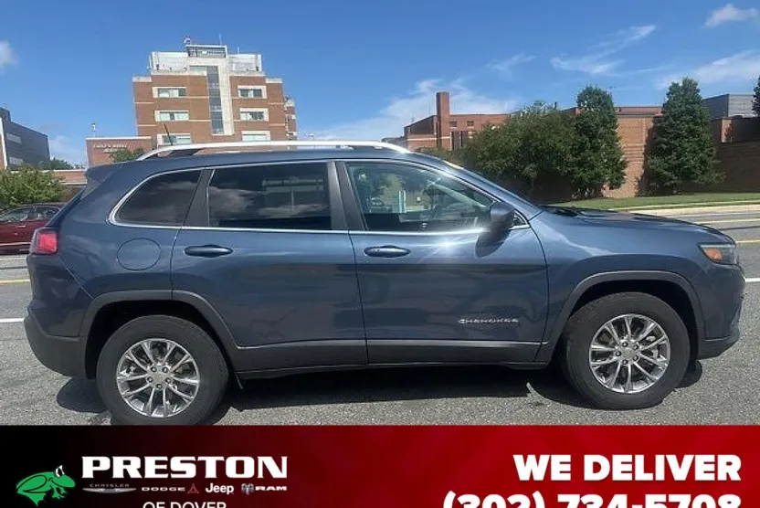 2021 Jeep Cherokee Latitude Lux photo 1