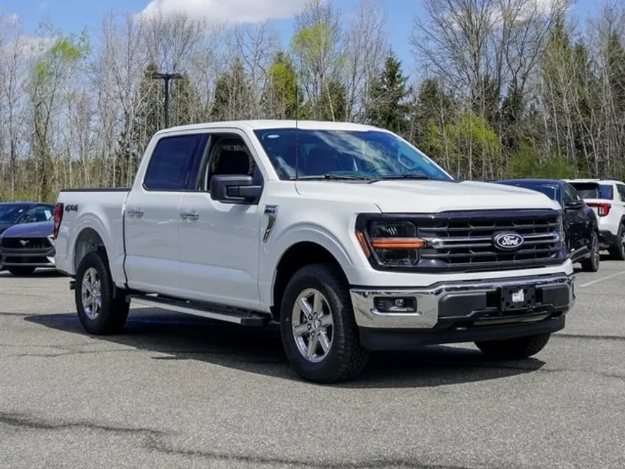2025 Ford F-150 XLT photo 1