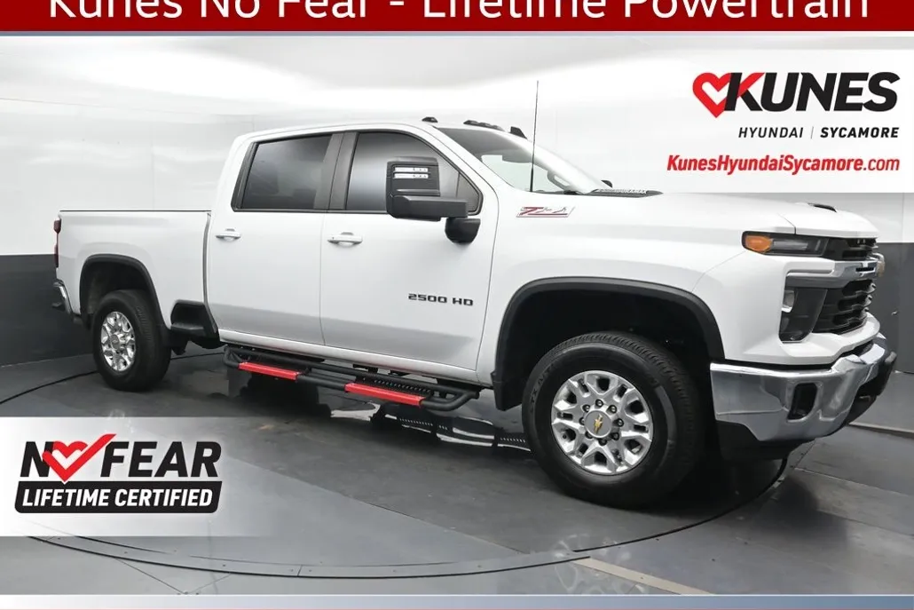 2024 Chevrolet Silverado 2500HD LT photo 1
