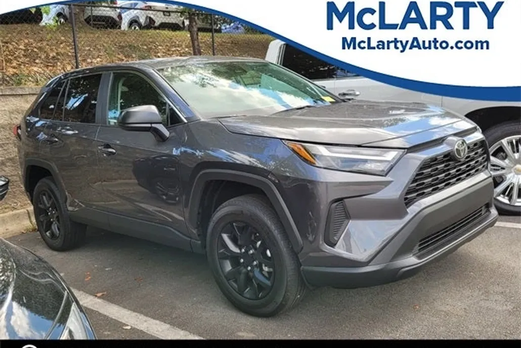 2025 Toyota RAV4 LE photo 1