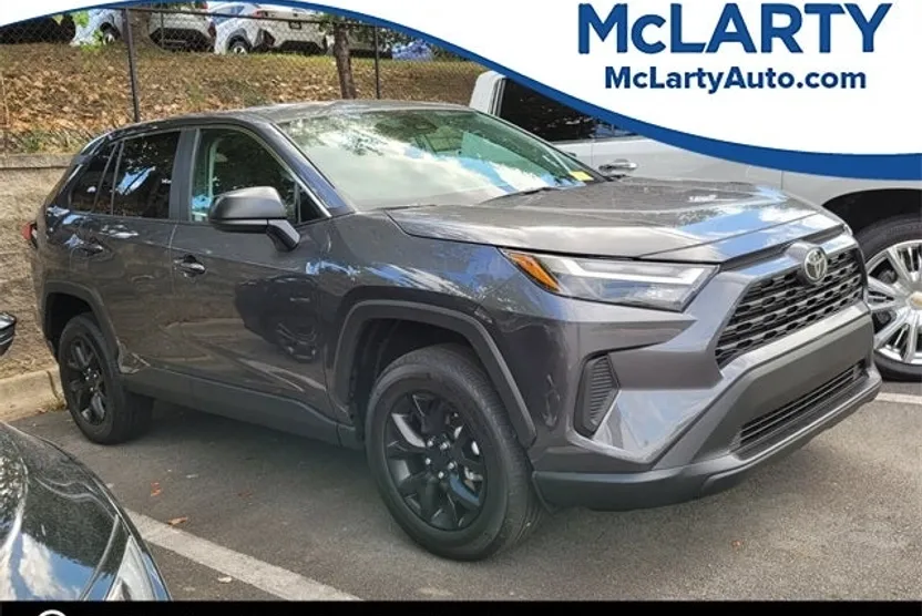 2025 Toyota RAV4 LE photo 1