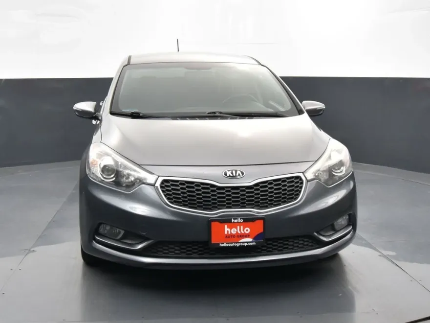 2016 Kia Forte EX photo 1