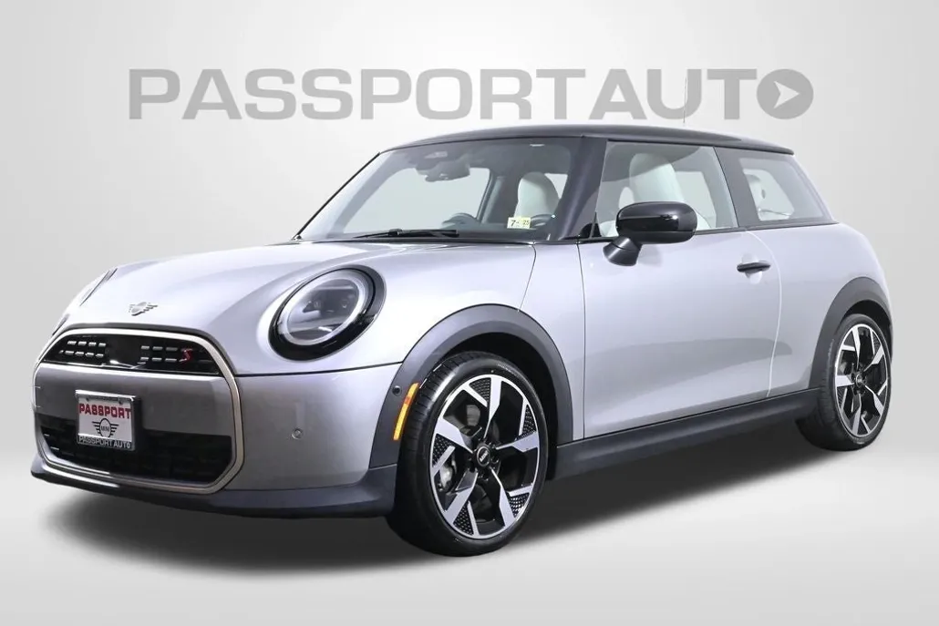 2025 Mini Cooper 2 Door Hardtop S photo 1
