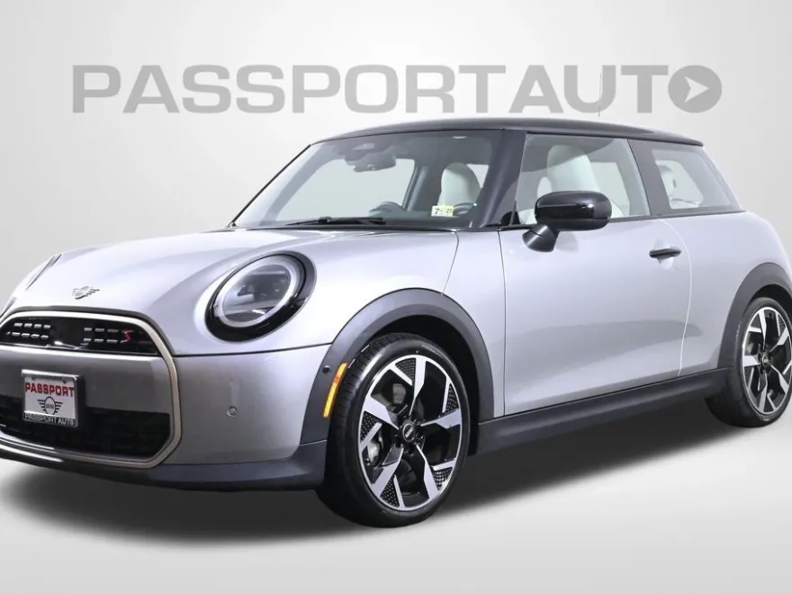 2025 Mini Cooper 2 Door Hardtop S photo 1