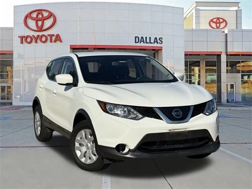 2019 Nissan Rogue Sport S photo 1