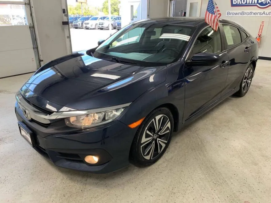 2018 Honda Civic EX-T photo 1