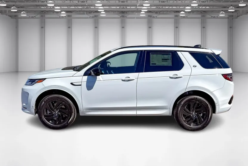 2025 Land Rover Discovery Sport S photo 1