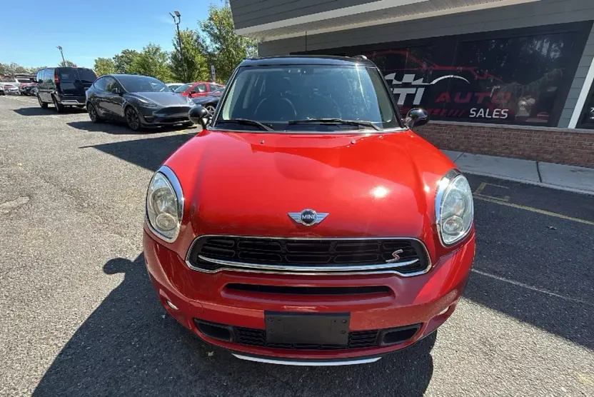 2015 Mini Countryman S ALL4 photo 1