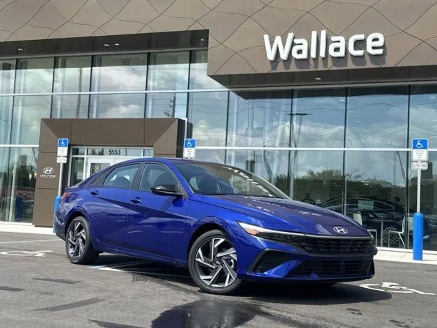 2025 Hyundai Elantra Hybrid SEL Sport photo 1