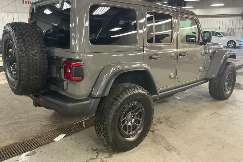 2022 Jeep Wrangler Unlimited Rubicon photo 1