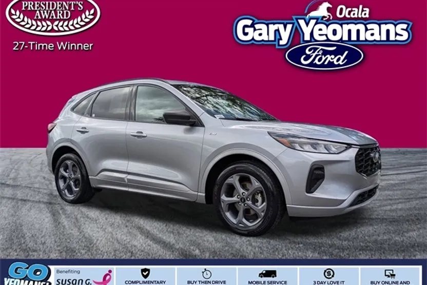2023 Ford Escape ST-Line photo 1