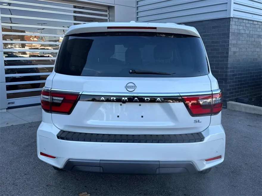 2021 Nissan Armada SL photo 1