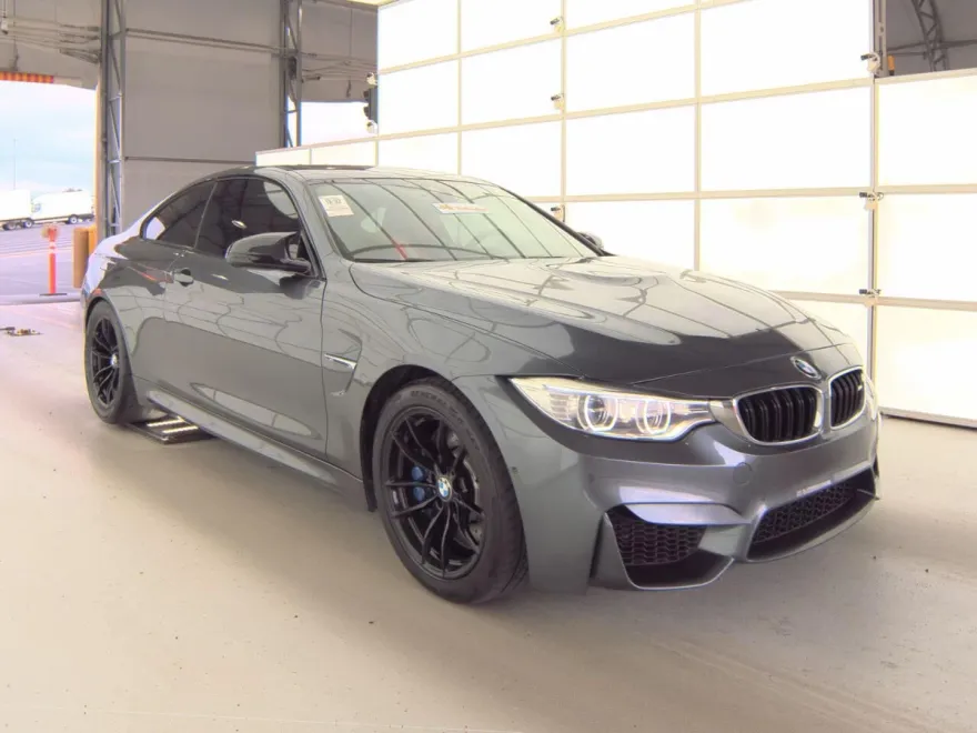 2015 Bmw M4 Coupe photo 1