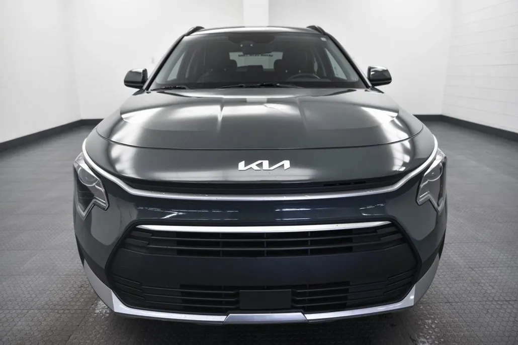 2023 Kia Niro Plug-In Hybrid EX photo 1