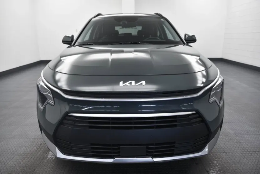 2023 Kia Niro Plug-In Hybrid EX photo 1