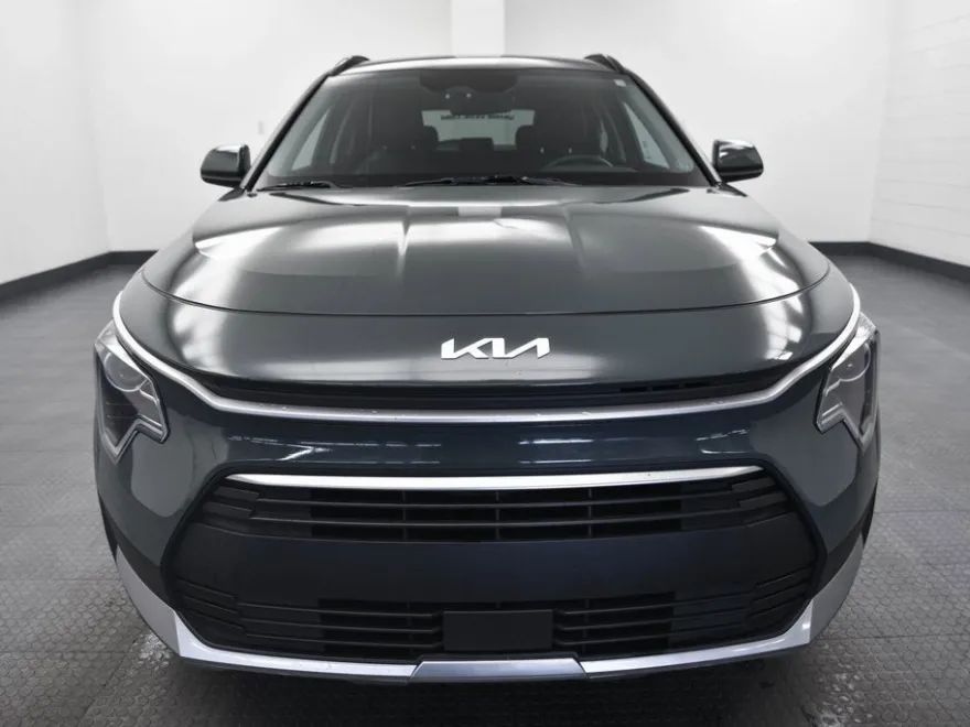 2023 Kia Niro Plug-In Hybrid EX photo 1
