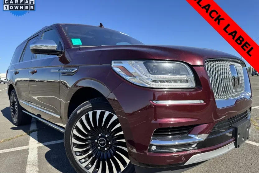 2020 Lincoln Navigator Black Label photo 1