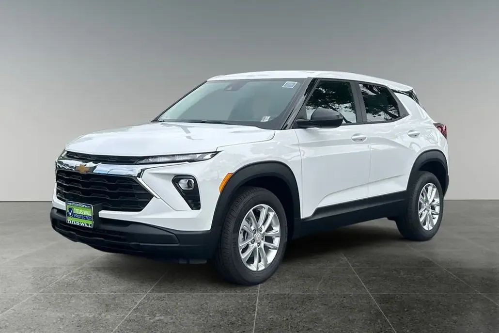 2026 Chevrolet Trailblazer LS photo 1