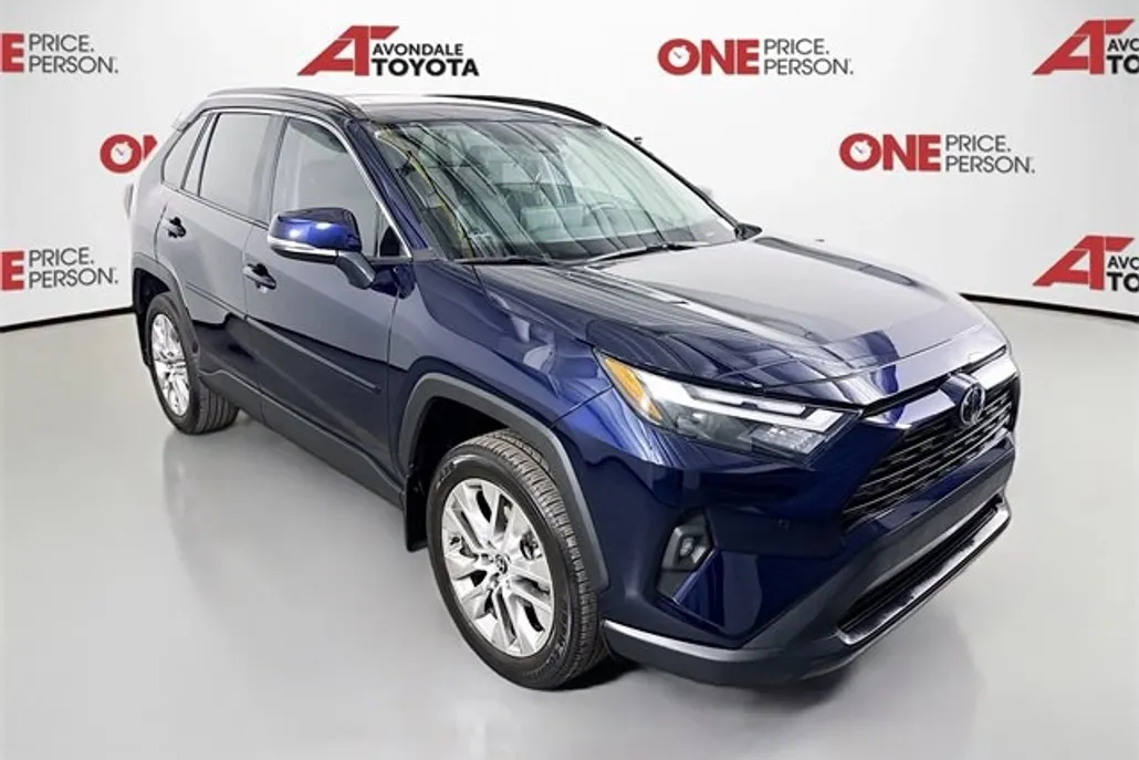 2024 Toyota RAV4 XLE Premium photo 1