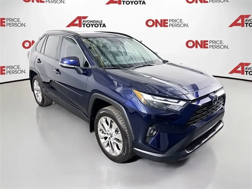 2024 Toyota RAV4 XLE Premium photo 1