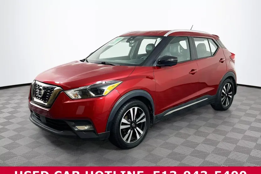 2020 Nissan Kicks SR photo 1
