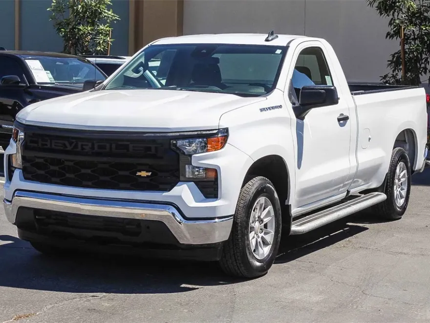 2024 Chevrolet Silverado 1500 photo 1