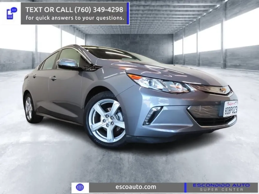 2018 Chevrolet Volt LT photo 1