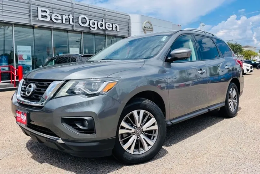 2020 Nissan Pathfinder SL photo 1