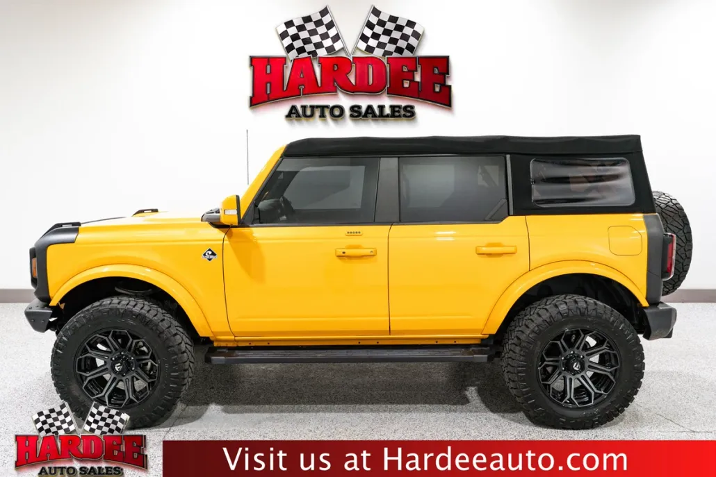 2022 Ford Bronco Outer Banks photo 1